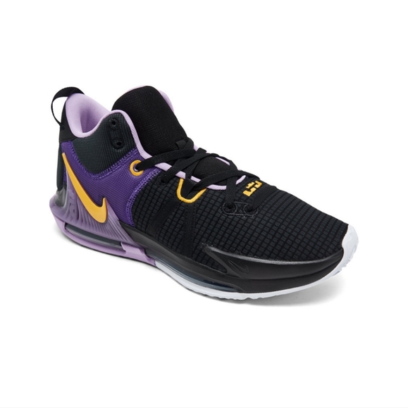 Lebron witness 7 basketball sneaker - Picture 5 of 5